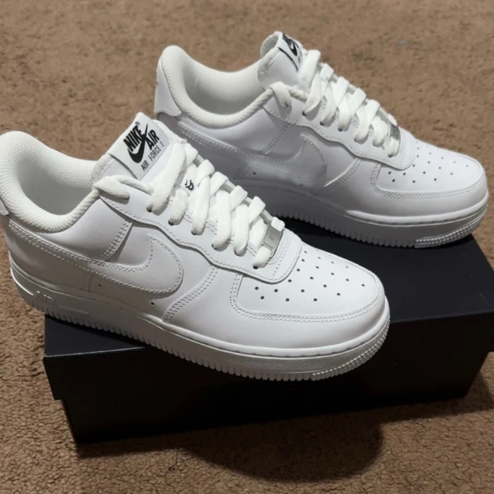 Nike Air Force 1